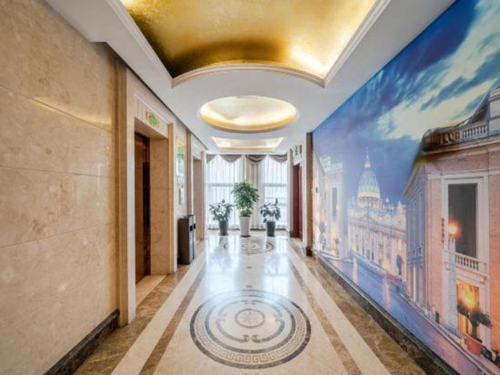 Vienna International Hongqiao Expo Center Caohejing Hotel