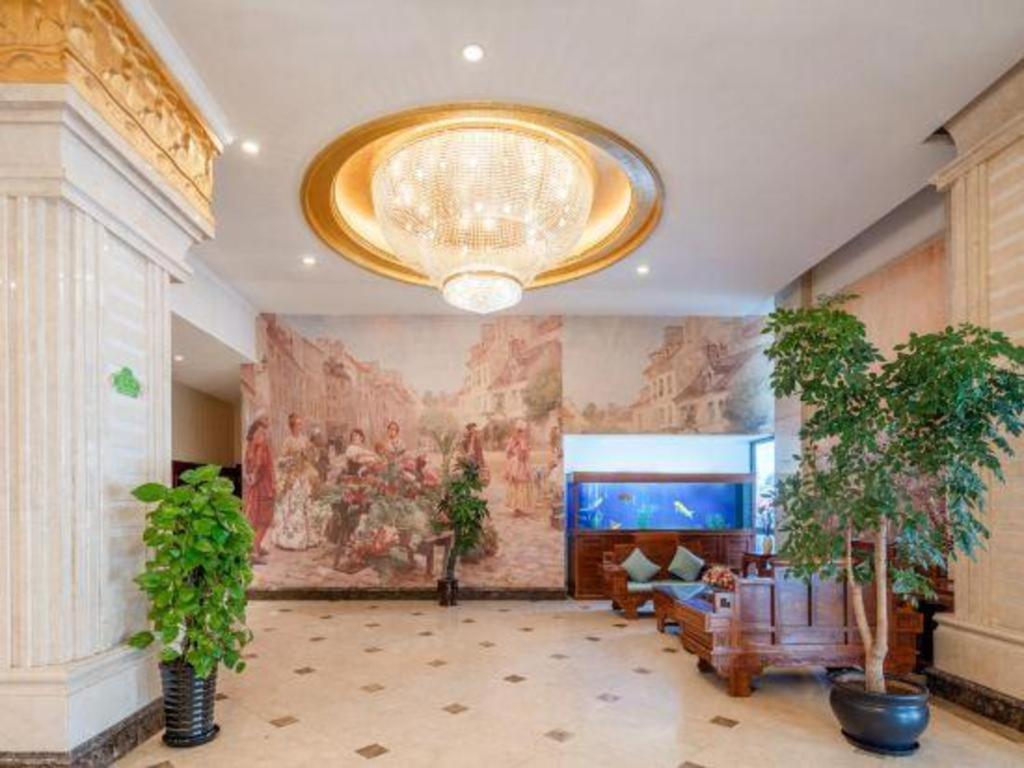 Vienna International Hongqiao Expo Center Caohejing 4*